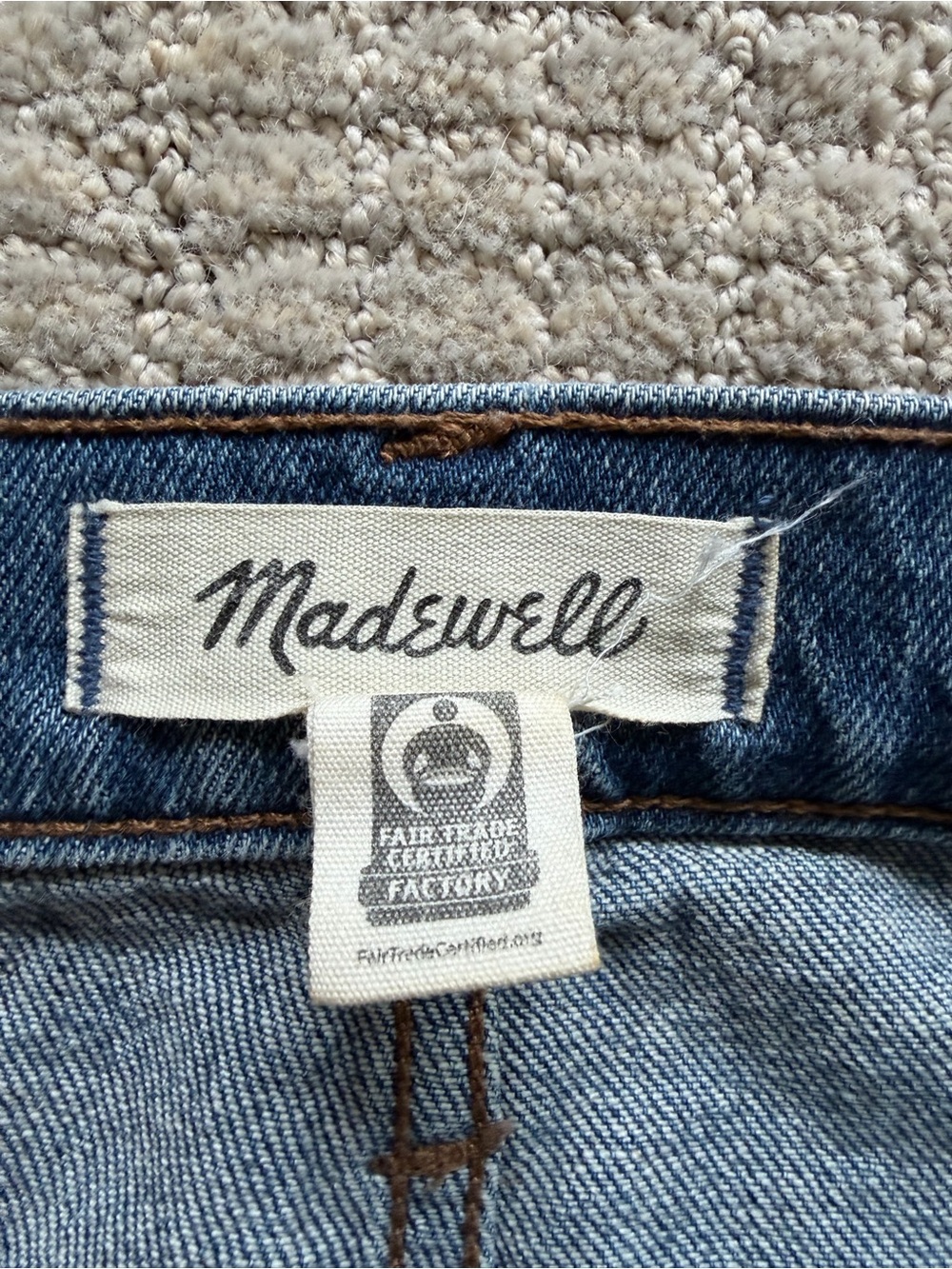 Madewell The Perfect Vintage Jean Raw Hem in Decatur Wash Size 28 - Picture 4 of 8